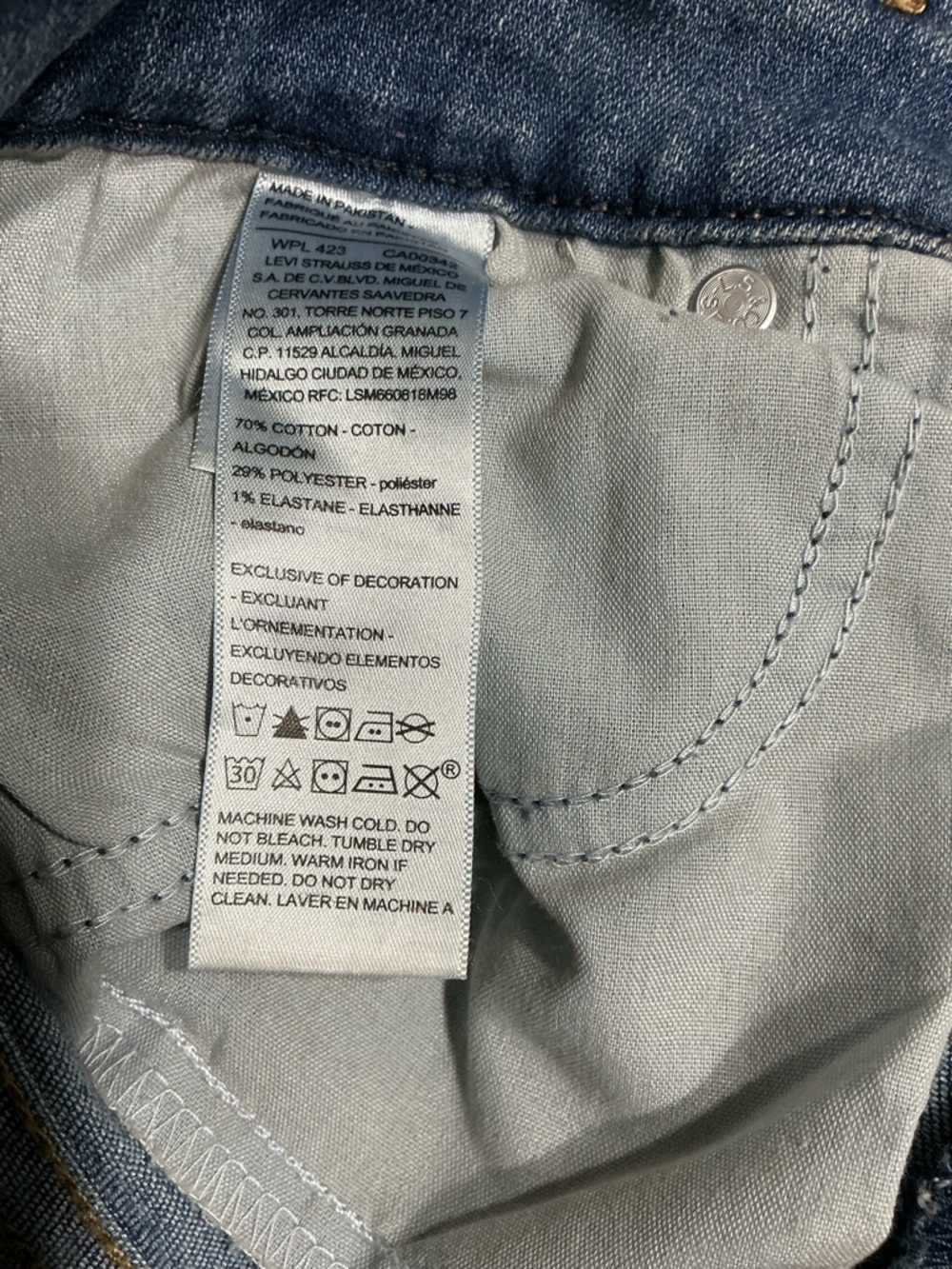 Levi's Light Blue Mid-Rise Bootcut Jeans - Picture 3 of 7